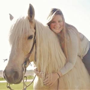 Meet your Posher, Josie